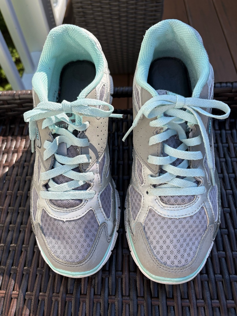 EUC Skechers Memory Foam Lightweight Running Shoes/Sneakers Size 8.5
